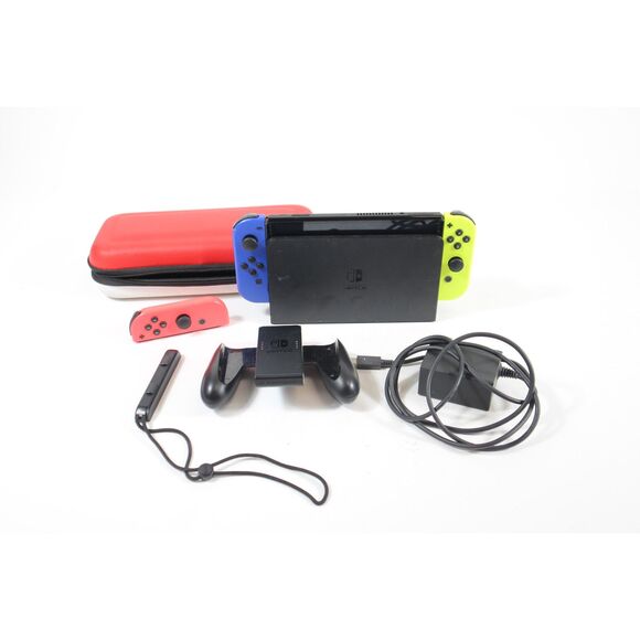 NINTENDO SWITCH OLED - Picture 4 of 4